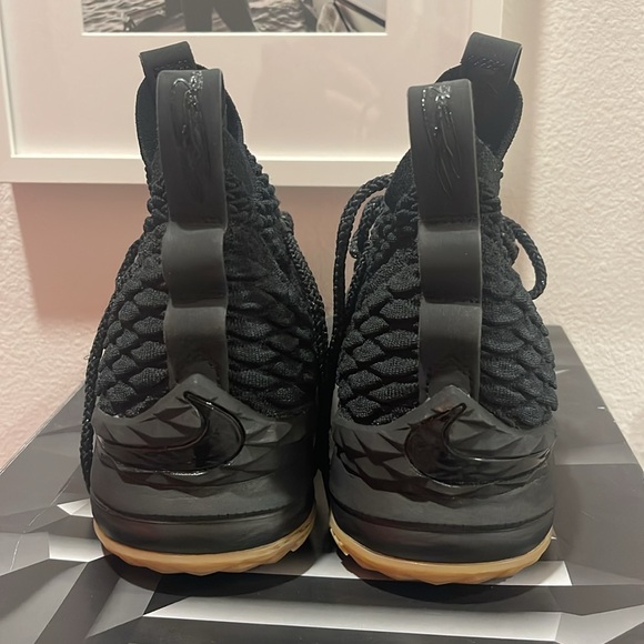 LeBron 15 - Picture 5 of 11